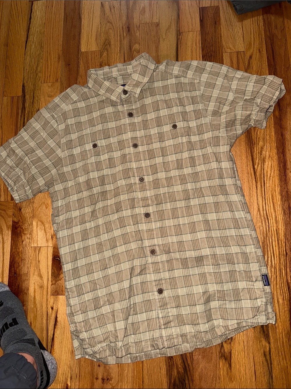 Patagonia button short sleeve shirt top